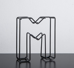 Alambre de hierro Alfabeto negro Letra A LA Z Decoración del hogar Regalo Vajilla Tallado a mano Metal Grt Alfabetos Letra - Product Image 3