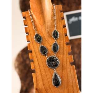 Collier ras-de-cou J Piasso Jr Black Jack en turquoise et argent sterling, motif goutte d'eau - Product Image 3