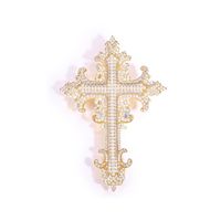 Vollbesetzte 5A Zirkon Kreuz-Charm-Halskette Vintage Statement-Anhänger für Herren mit schnellem Versand und individueller Verpackung