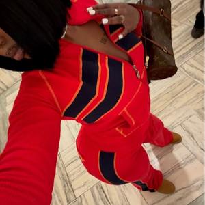 Ropa de otoño Conjunto de punto de gofres de dos piezas para mujer Chaqueta con logotipo personalizado con pantalones Deportes Gimnasio Entrenamiento Fitness Conjunto de chándal de 2 piezas - Product Image 3