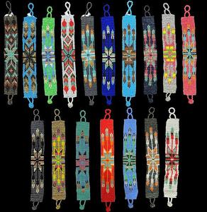 Pulseras temáticas florales multicolores con cuentas de cristal hechas a mano personalizadas para diseñadores de joyería para reventa - Product Image 2