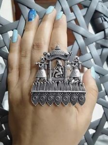 Anillo de moda elegante con acabado plateado ajustable grande oxidado para mujer anillo Doli de novia clásico antiguo para bodas, festivales - Product Image 4