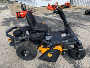 เครื่องตัดหญ้าแบบนั่งขับ Cub Cadet ZTS1 42 Zero-Turn ราคาประหยัด พร้อมจัดส่ง - Product Image 2