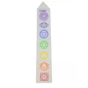 Vente en gros, 7 Chakra Reiki en cristal de meilleure qualité, gravé sur la pointe de la tour de sélénite, symbole du Chakra Reiki gravé sur des baguettes de sélénite - Product Image 2
