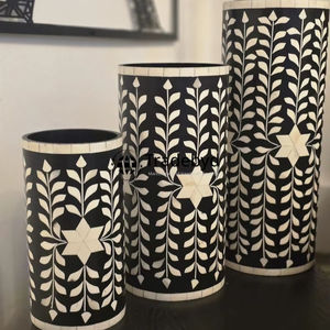 Lampe de table de luxe en os incrusté, artisanale, LED, écologique, à intensité variable, AC E26, pour intérieurs modernes et classiques Tradebyd - Product Image 3