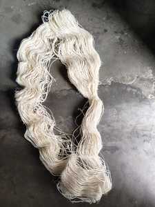 Hilos de lino sin teñir de peso ligero natural hechos a medida para ganchillo y tiendas de hilo y fibra para reventa - Product Image 2