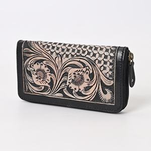 Cartera de Mujer Hecha a Mano en Cuero Vacuno de Grano Completo, Bolso de Mano de Cuero Repujado con Ranuras para Tarjetas - Product Image 2