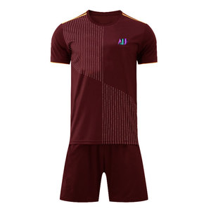 Uniforme Deportivo Profesional para Hombres Adultos, Uniforme de Fútbol Ligero y Transpirable 100% Poliéster para Partidos - Product Image 1