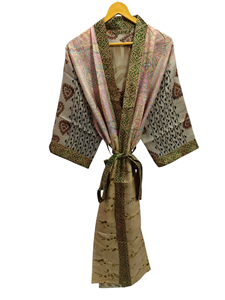 Kimono de Sari de seda pura, bata de Sari Vintage de peso ligero, vestido de fiesta de playa suave, Kimono de seda hecho a mano indio - Product Image 2