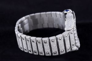 Elegante reloj de diamantes Moissanite de buena calidad, ropa informal estilo Hip Hop de lujo disponible a granel de La India - Product Image 3