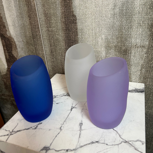 Porte-brosse à dents en verre trempé texturé givré en forme de gobelet, disponible en blanc, violet et bleu, accessoire de salle de bain moderne - Product Image 2