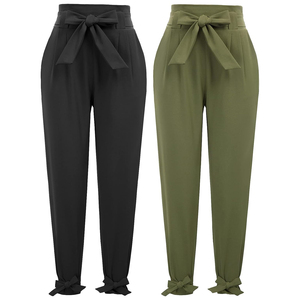 Pantalon élégant pour femme, conçu pour un confort flexible, avec des lignes équilibrées et un look moderne et raffiné. - Product Image 4