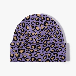 Bonnets en laine acrylique à motifs léopard personnalisés, bonnets chauds pour femmes pour l'automne et l'hiver, vente en gros d'usine au Vietnam - Product Image 2