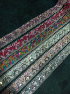 Tela de encaje bordado ecológica personalizada de alta calidad, venta al por mayor, adornos de encaje Floral para prendas, vestidos de novia, cortinas, artesanías - Product Image 6