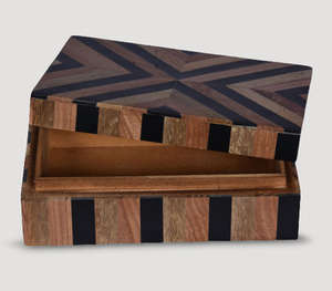 กล่องไม้ตกแต่งสุดหรู งานแฮนด์เมด ลวดลายเรขาคณิตสลักลายเส้นอย่างประณีต รูปทรงสี่เหลี่ยมผืนผ้า สำหรับเก็บของที่ระลึกหรือเครื่องประดับ - Product Image 5