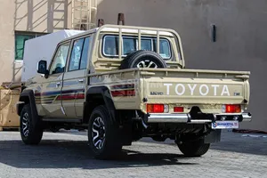 Meilleure Offre LC79 4.0L V6 Essence Cabine Simple Pick-up 4x4 Automatique Double Cabine Camion Utilitaire Modèle 2025 Véhicule Tout-Terrain Robuste - Product Image 3