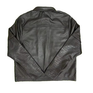 เสื้อเชิ้ตหนังแท้ผู้ชายสั่งทำขายส่ง แขนยาว คุณภาพดีเยี่ยม กระดุมติด แขนหนังลายจระเข้ - Product Image 2