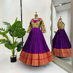 ผ้าไหม jequrd ที่สง่างามชุดบนผืนผ้าใบ PATA และหรูหราไมโครภายในควบคู่กับ Koti เย็บอย่างเต็มที่ในขายส่ง - Product Image 1