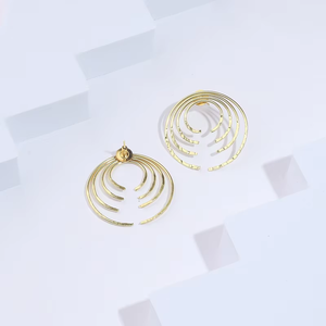 Modernos Pendientes de Cascada Chandra con Eslabones en Capas y Efecto de Caída Suave, Perfectos para Fiestas de Oficina y Citas Nocturnas - Product Image 1