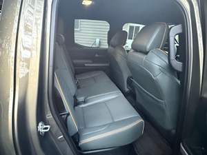 รถยนต์มือสอง ปี 2025 โตโยต้า ทาโคมา เทรลฮันเตอร์ ดับเบิ้ลแค็บ ขับเคลื่อน 4 ล้อ พวงมาลัยซ้าย/ขวา - Product Image 4