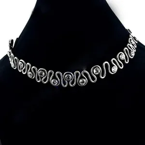 Collar de Plata 925 con Baño de Rodio y Cristales, Joyería Clásica para Mujer, Collares con Piedras Engastadas - Product Image 1