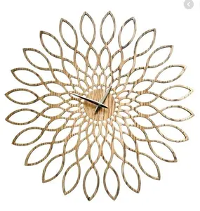 Marvelous Design Metal Wall Clock In Gold Color Round Shape Wall Decoration Clock At Wholesale Prices