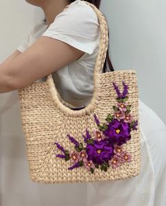 กระเป๋าสะพายไหล่ผักตบชวาพรีเมี่ยมทำด้วยมือกระเป๋าสะพายทรงรีสวยงามทนทานสวมใส่สบายของตกแต่งลายดอกไม้วินเทจแบบเปิด - Product Image 4