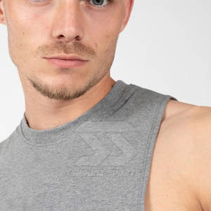 Camiseta sin mangas de entrenamiento para hombre de talla grande hecha a medida, ropa de gimnasio tejida transpirable, camiseta sin mangas informal de talla grande para hombre - Product Image 4