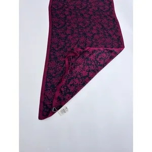 Écharpe à motifs floraux d'Anatolie - Product Image 4