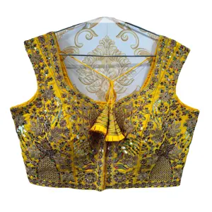 Hermoso bordado pesado y trabajo de secuencia con blusa nupcial de seda timoslub suave pura para la venta en línea - Product Image 1