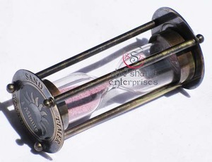 Minuterie de sable en laiton avec sablier en verre ornement de bureau rétro et compte à rebours sablier classique pour cuisine de bureau ou minuterie de jeu - Product Image 3