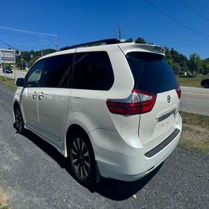 VUS Toyota Siennaa d'occasion et propre Offres Spéciales meilleur prix sans antécédents d'accident vitesse maximale assez utilisé conduite à gauche et à droite - Product Image 2