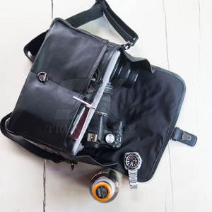 กระเป๋ากล้องหนังสีพื้น กระเป๋าสะพายไหล่สำหรับกล้อง DSLR สำหรับถ่ายภาพ ผลิตในปากีสถาน - Product Image 6