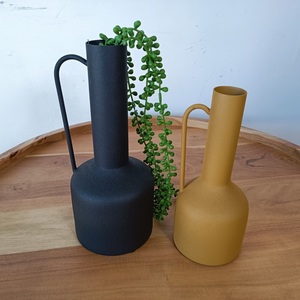 Florero de hierro en forma de botella Acabado de recubrimiento en polvo para Navidad Mesa decorativa para el hogar para decoración de plantas - Product Image 2