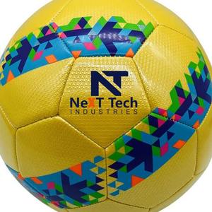 Tech Industries Ballon d'entraînement de football Matériau PU à des fins d'entraînement avec un design personnalisé et un logo personnalisé - Product Image 2