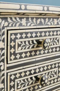 Région d'incrustation d'os tradition artisanale armoire de table personnalisée et florale table noire en incrustation d'os meubles de salon d'Inde - Product Image 5