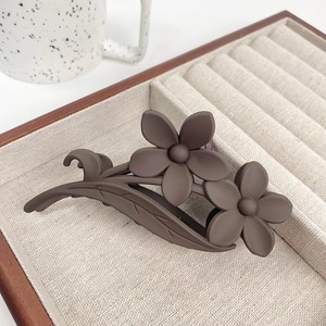 Luxury Pearl Design <b>Hair</b> <b>Claw</b> Clip for Women Fashion <b>Hair</b> Accessories for Party and Office Use at Wholesale Prices - Product Image 1