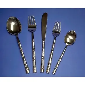 Ensemble de couverts à manche en bois blanc en acier inoxydable parfait pour les ustensiles de cuisine et la vaisselle de mariage prix de gros - Product Image 5
