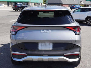 รถ Sportage Hybrid LX AWD ปี 2024 สีเทา มือสอง เกียร์อัตโนมัติ เบาะหนังสีเข้ม ระบบนำทาง สตาร์ทเครื่องยนต์จากระยะไกล หลังคาซันรูฟ รองรับ Android Auto ล้อแม็ก R17 - Product Image 4