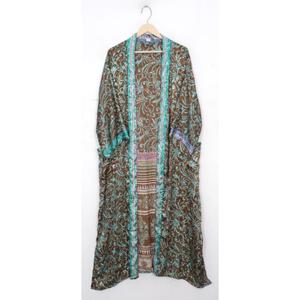 Kimono en soie à imprimé floral indien Robe de chambre longue Robe de nuit Kimono en soie vintage Vêtements de plage Cover Up Cadeau pour les femmes - Product Image 2