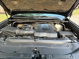 Toyota 4Runner Limited 4x4 2024, Gasolina, Bajo Kilometraje - Product Image 6