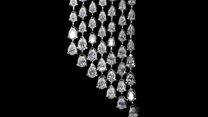 Boucles d'oreilles pendantes en diamant de laboratoire fantaisie en forme de poire éthérée pour femmes, taille brillant rond, bijoux fins, élégantes pour un usage quotidien, vente en gros - Product Image 6