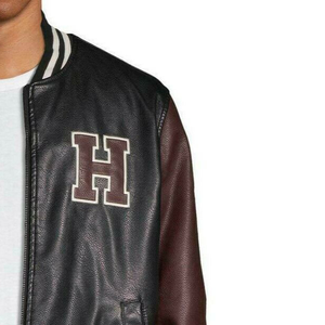 Chaqueta Universitaria de Cuero de Oveja Negro Suave con Parches de Chenilla, Mangas Marrones, Cierre de Cremallera - Product Image 4