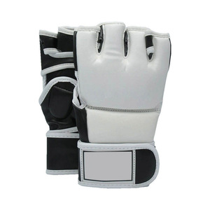 Gants de Sparring MMA Noirs Haut de Gamme Qualité Supérieure, Matière PU Anti-Transpiration, Fermeture Auto-agrippante, Personnalisables, Unisexe - Product Image 4