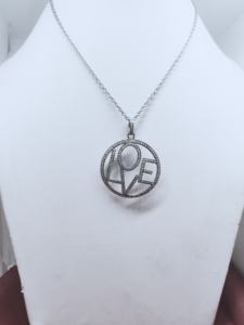 LOVE Design Pendentif en argent sterling 925 avec diamant pavé vintage 35x35MM certifié Luxvory pour femmes - Product Image 4