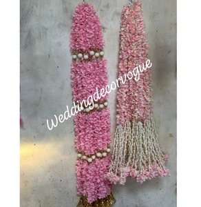 Bouquet élégant de roses en soie artificielle pour la décoration de mariage et la célébration de festival Arrangement floral décor de fête à la maison - Product Image 1