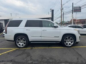 Cuidadosamente-Usado-2019- Cad_il la _ Es _ calad- 4WD- 4dr-en venta - Product Image 5