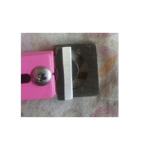 Cortaúñas acrílicas rosas, cortador de cutículas de borde recto de acero inoxidable - Product Image 6