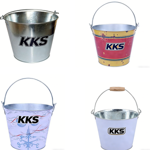 Cubo de Hielo Metálico de 5L con Asa, Personalizado con Logotipo, en Blanco y Azul, para Promociones de Marcas de Bebidas - Product Image 1