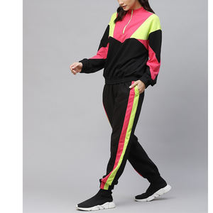 Venta caliente populares chándal al por mayor de terciopelo personalizado con capucha chándal conjunto de chándales de terciopelo para las mujeres ropa deportiva - Product Image 5